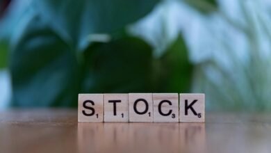 real estate stocks roi